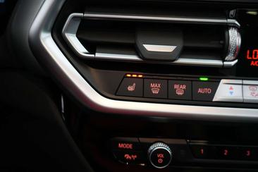 BMW iX3 — photo 34