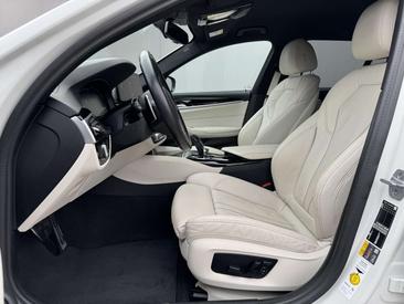 BMW Série 5 530e — photo 6