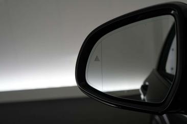 BMW iX3 — photo 38