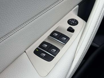 BMW Série 5 530e — photo 15