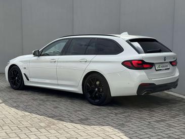 BMW Série 5 530e — photo 17