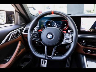 BMW M4 Competition XDrive — photo 11