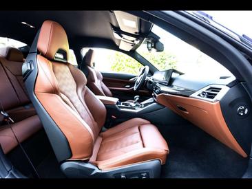 BMW M4 Competition XDrive — photo 13