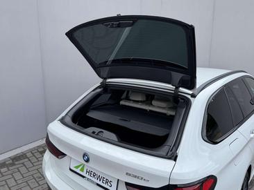 BMW Série 5 530e — photo 49