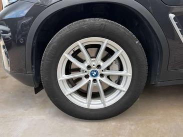 BMW X3 XDrive30e — photo 11