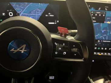 Alpine A390 GT — photo 21