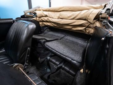 Porsche 356 C — photo 17