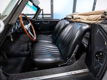 Porsche 356 C — photo 34