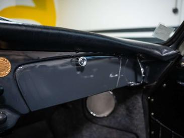 Porsche 356 C — photo 36