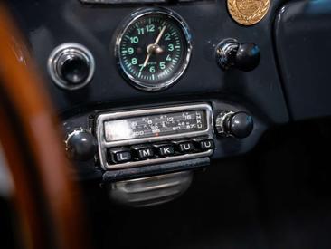 Porsche 356 C — photo 38