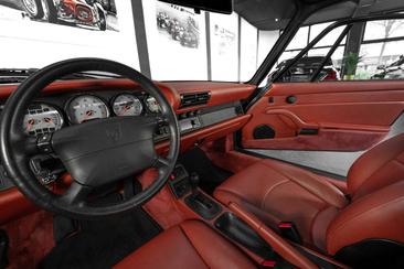 Porsche 911 Carrera 4S — photo 4