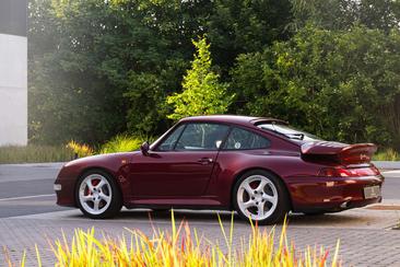 Porsche 911 Turbo — photo 3