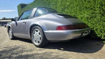 Porsche 964 CARRERA 4 — photo 10