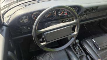 Porsche 964 CARRERA 4 — photo 13