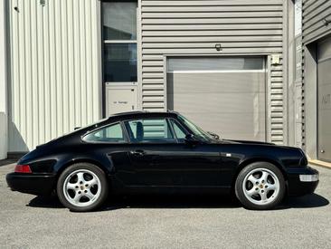 Porsche 911 Carrera 4 — photo 4