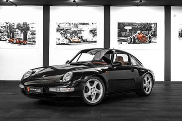 Porsche 911 Carrera 4S — photo 13