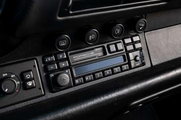 Porsche 911 Turbo — photo 15