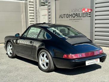 Porsche 911 Carrera 4 — photo 6