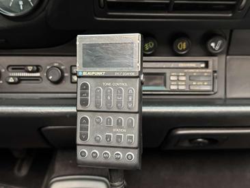 Porsche 964 Carrera 2 — photo 27