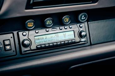 Porsche 964 Carrera 2 — photo 12
