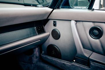 Porsche 964 Carrera 2 — photo 13