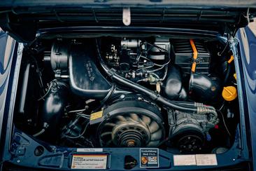 Porsche 964 Carrera 2 — photo 16