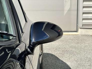 Porsche 911 Carrera 4 — photo 36