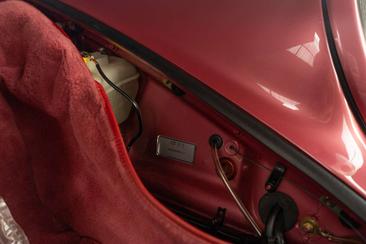 Porsche 911 Cabriolet Carrera 2 — photo 25