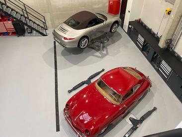 Porsche 964 Carrera 2 — photo 28
