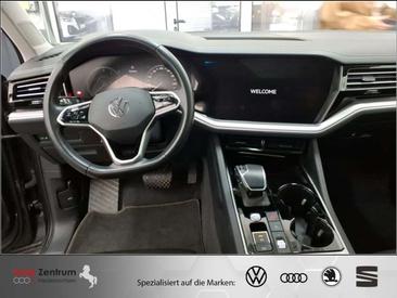 Volkswagen Touareg EHybrid — photo 6