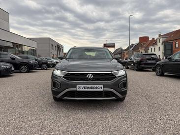 Volkswagen T-Roc 1.5 TSI — photo 2