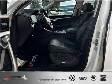 Volkswagen Touareg 3.0 V6 TDI — photo 12