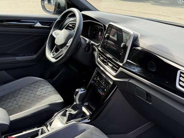 Volkswagen T-Roc 1.5 ETSI — photo 28