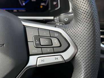 Volkswagen T-Roc 1.5 ETSI — photo 33