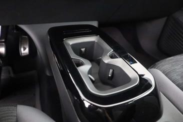 Volkswagen ID.4 Pro — photo 12