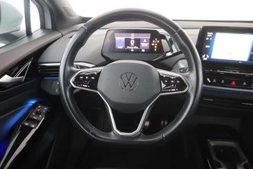 Volkswagen ID.4 Pro — photo 13