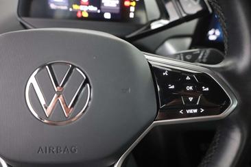 Volkswagen ID.4 Pro — photo 15