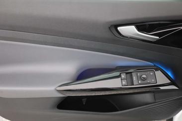 Volkswagen ID.4 Pro — photo 20