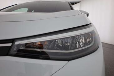 Volkswagen ID.4 Pro — photo 27