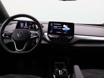 Volkswagen ID.4 Pro — photo 15