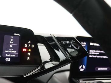 Volkswagen ID.4 Pro — photo 21