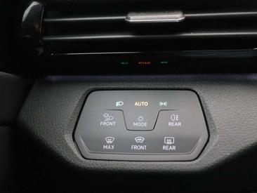 Volkswagen ID.4 Pro — photo 34