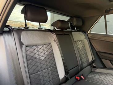 Volkswagen T-Roc R-Line — photo 16