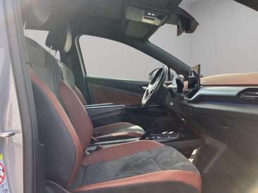 Volkswagen ID.4 Pro Performance — photo 9