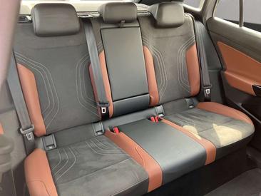 Volkswagen ID.4 Pro Performance — photo 10