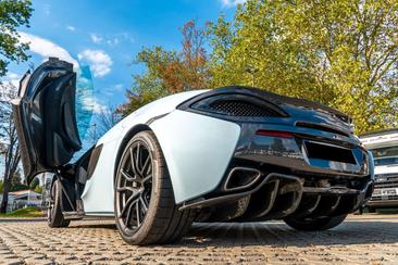 McLaren 570S — photo 2