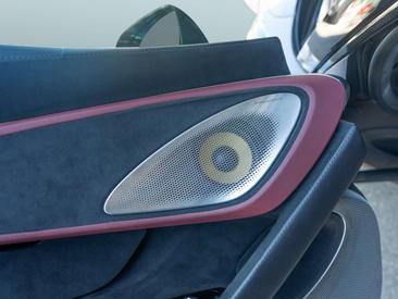 McLaren GTS — photo 25