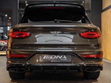 Bentley Bentayga V8 — photo 4