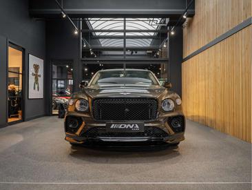 Bentley Bentayga V8 — photo 17