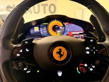 Ferrari SF90 Stradale — photo 10